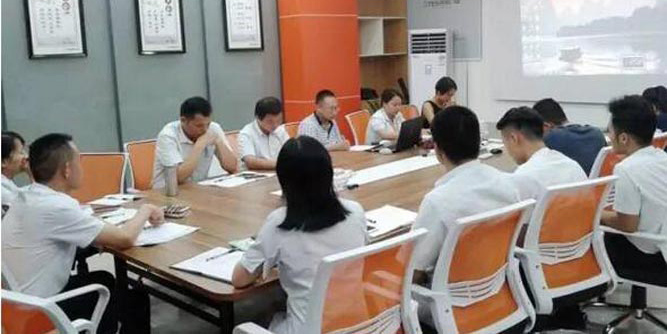 跨界合作 郡豪智能門窗與廣州市宏志音響達(dá)成戰(zhàn)略聯(lián)盟決議