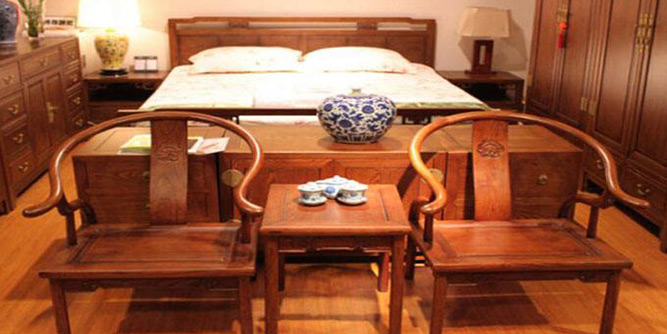 實木家具受潮了怎么辦?