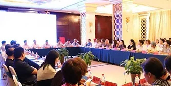 活動回顧 | 玻璃文化藝術(shù)交流會、“介仁杯”設(shè)計大賽、全國工商聯(lián)家具裝飾業(yè)商會門窗專委會成立大會