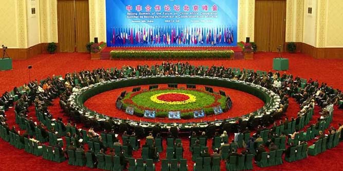 展辰水性漆“登上”中非合作論壇直徑26米大圓桌