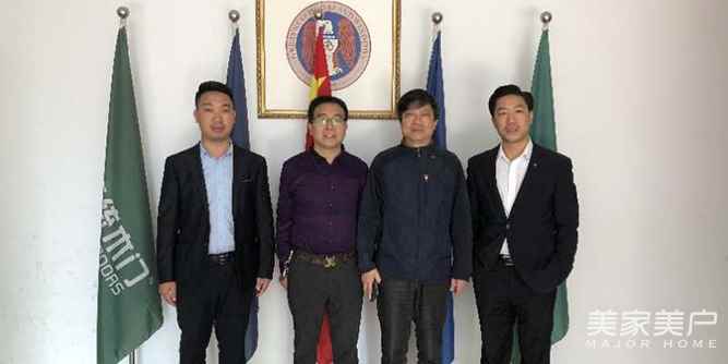 重慶市木門行業(yè)協(xié)會秘書長走訪年輕會員“德統(tǒng)”