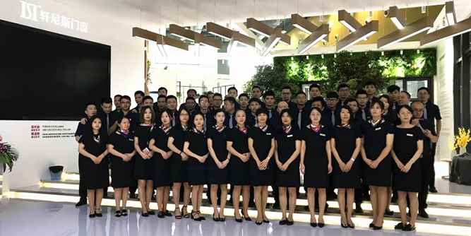 2019年廣州建博會(huì)收官之日，軒尼斯門窗綻放品牌魅力，實(shí)力見證！