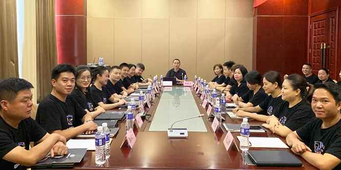 榮高家居門窗首屆委員戰(zhàn)略會暨新品發(fā)布會圓滿結(jié)束！新品大秀激情預(yù)告！