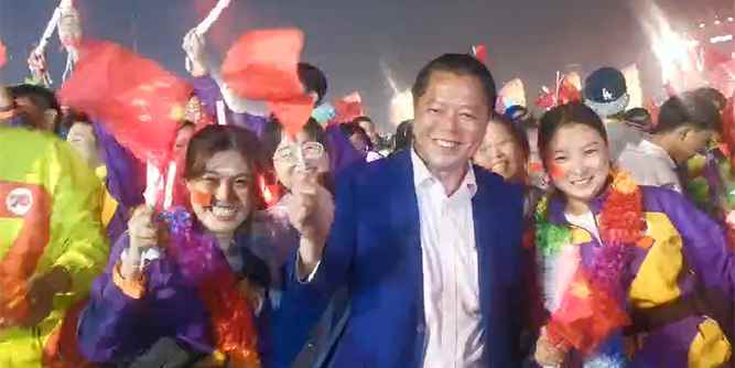 全國工商聯家具裝飾業商會丁佐宏會長受邀參加中華人民共和國成立70周年慶祝活動