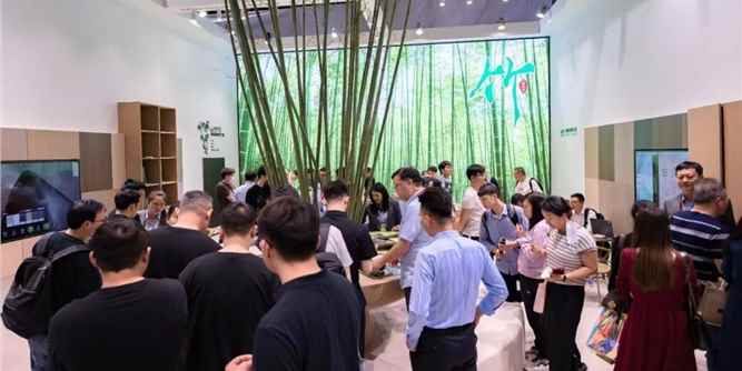 30+板材大咖走進鴻偉木業，共探全竹刨花板“藍?！? /></span>
                        <div   id=