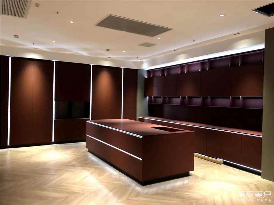 啄木鳥防火板：堅定信念，務(wù)實篤行，以環(huán)保引領(lǐng)未來